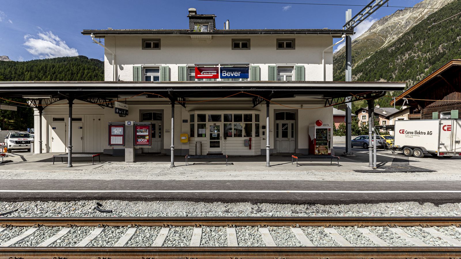 Bahnhof und Areal Bever
