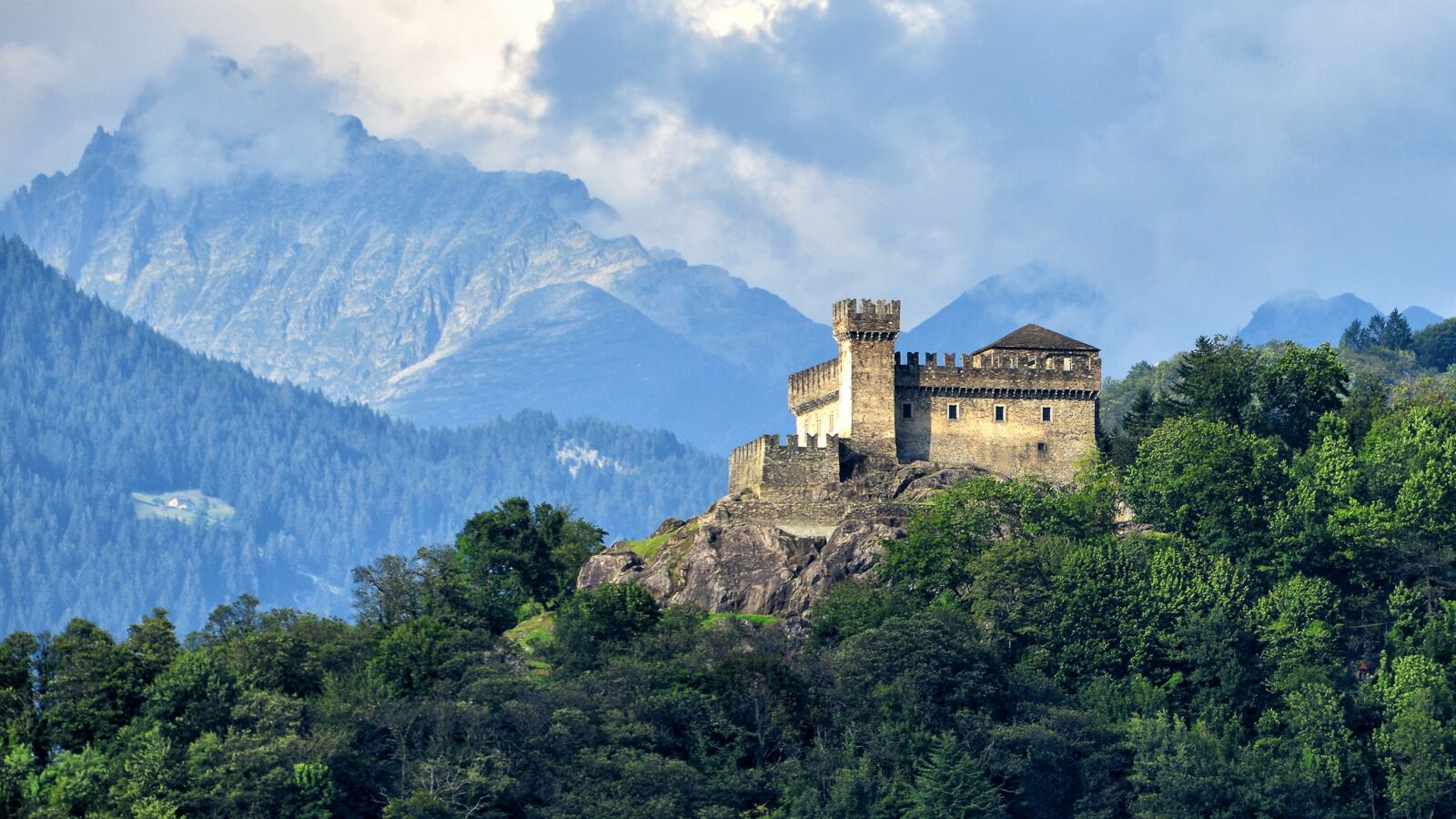 Festung von Bellinzona - Castello di Sasso Corbaro
