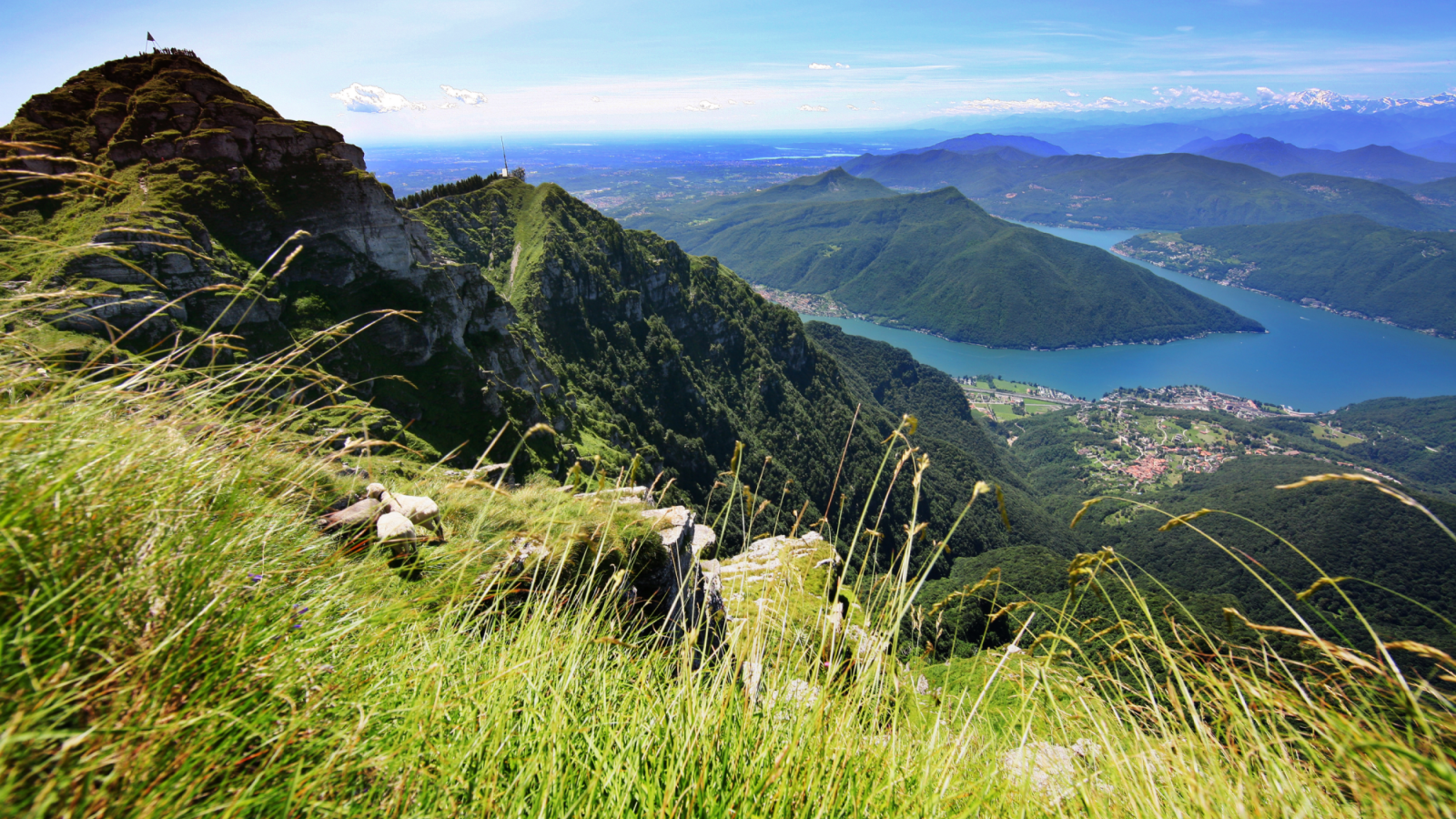 Panorama über Monte San Giorgio