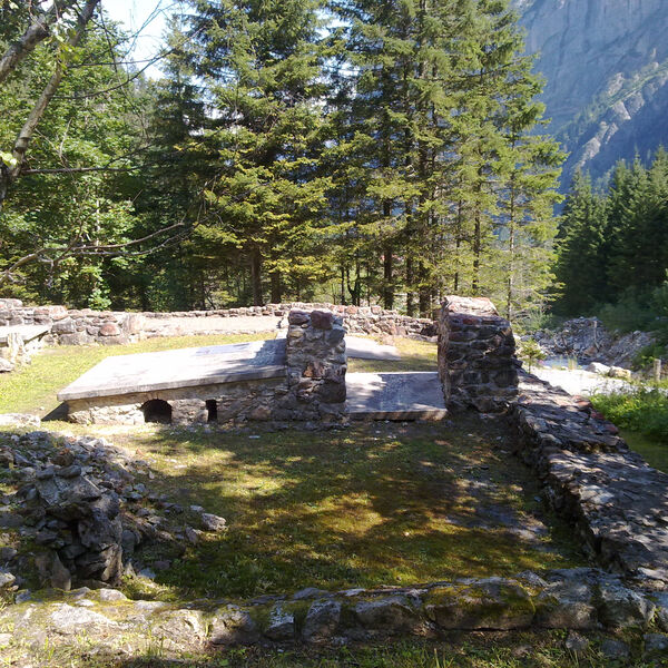 Überreste des Bergwerks Trachsellauenen