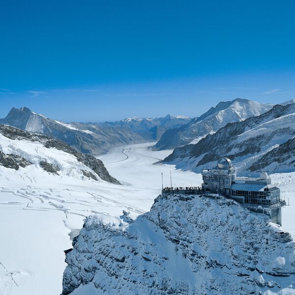Blick vom Jungfraujoch zum Konkoriaplatz des Grossen Aletschgletschers