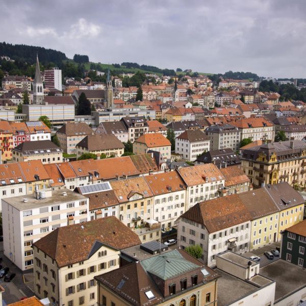 Stadtlandschaft Uhrenindustrie