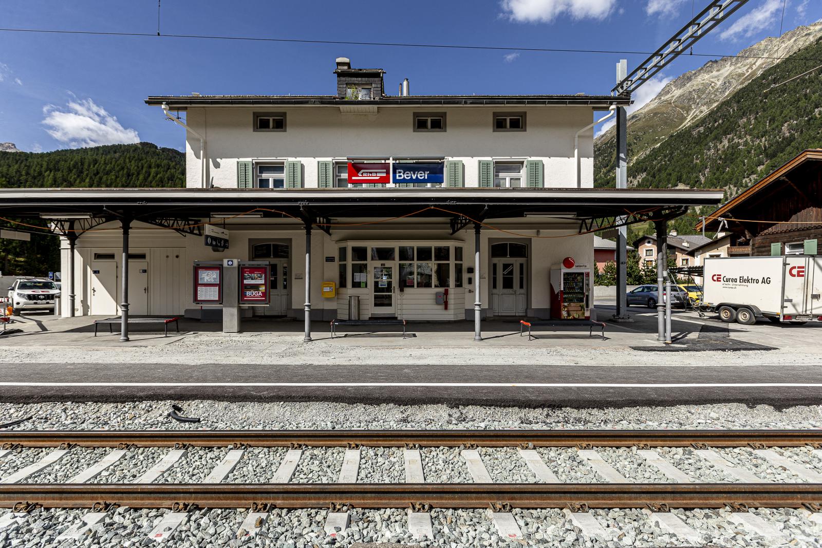 Bahnhof und Areal Bever
