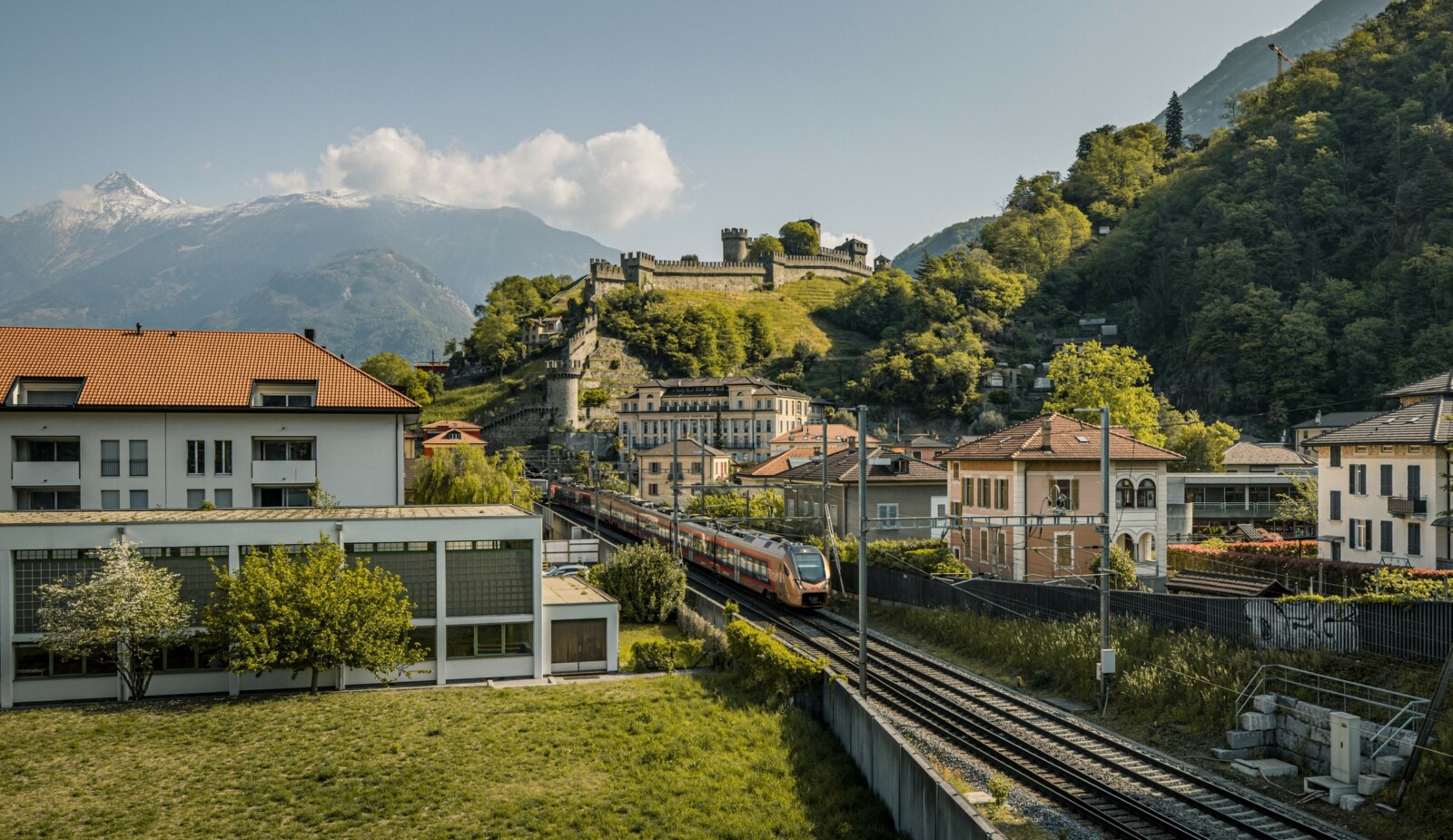 Treno Gottardo in Bellinzona