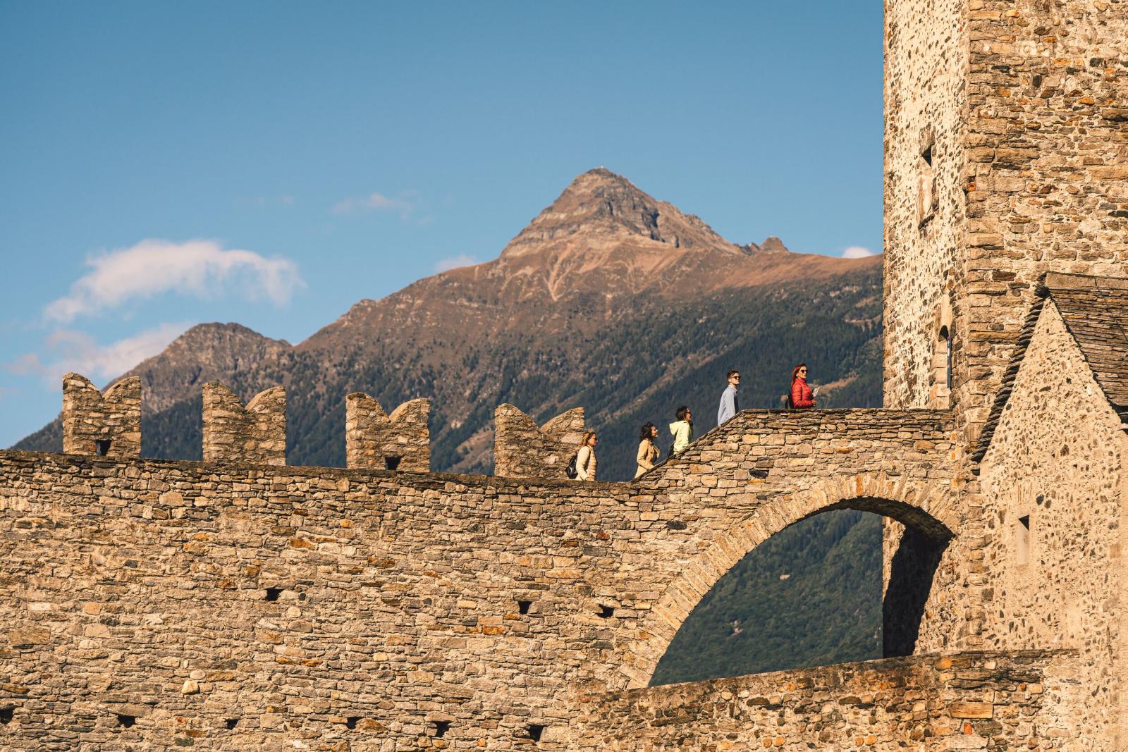 Passaggio tra le torri Castel Grande