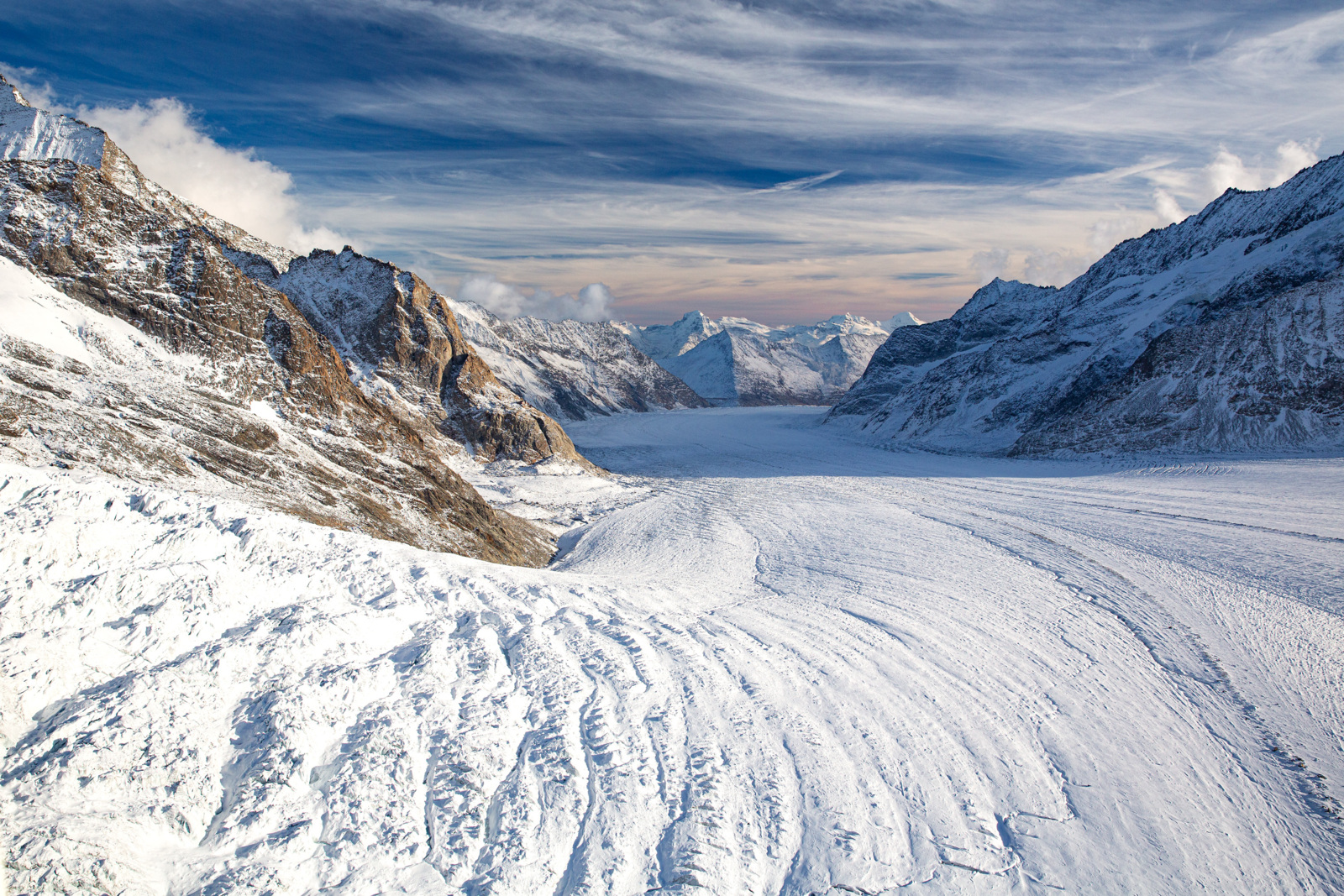 Ice flows of the Aletsch Glacier